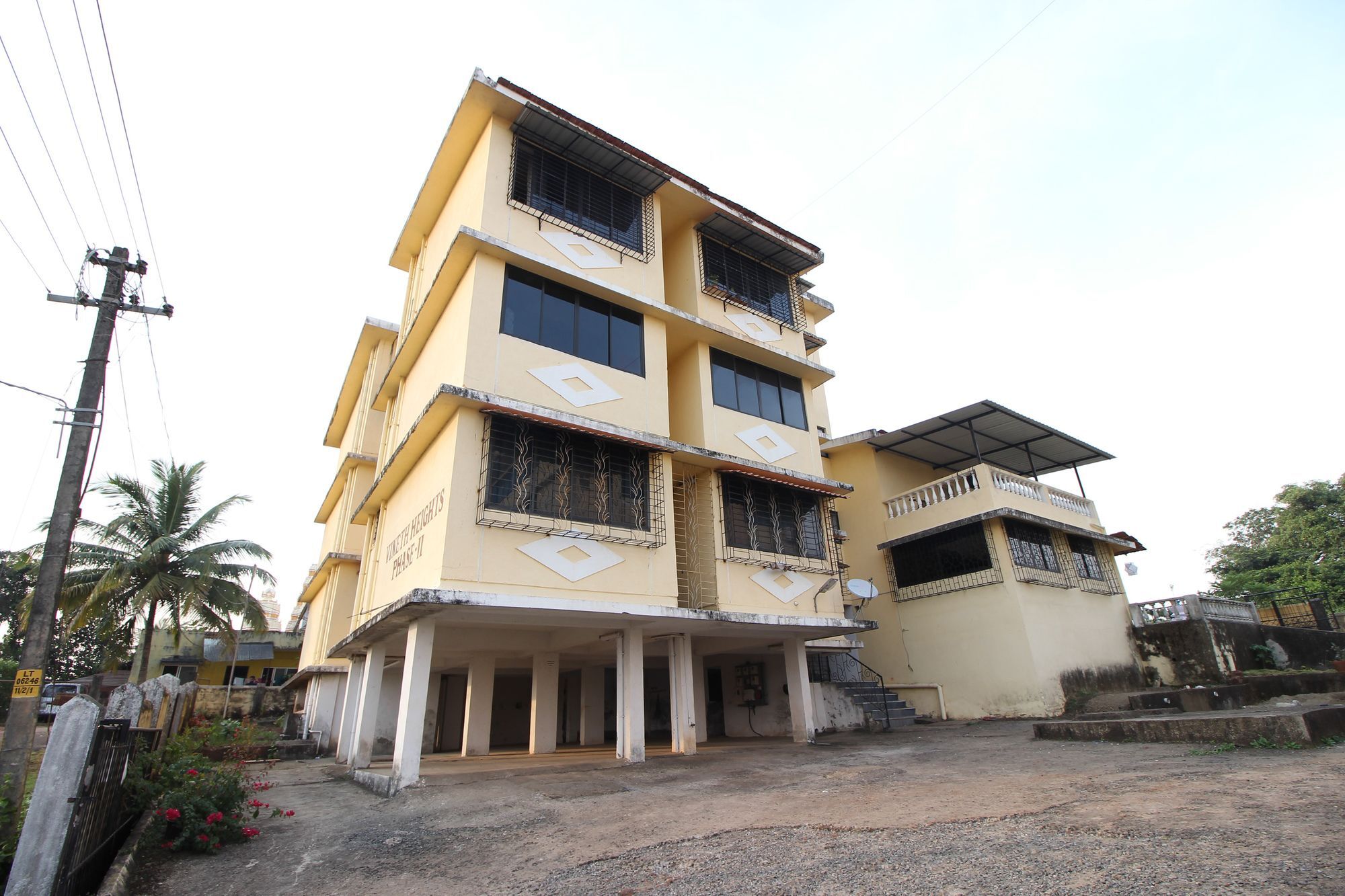 Oyo 9876 Home Luxurious 5Bhk Porvorim Exterior photo